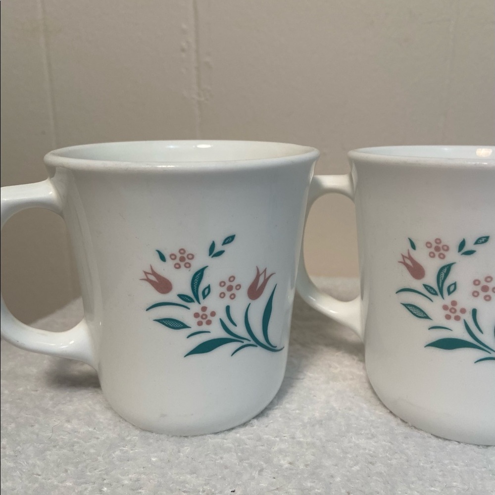 Set of 3 Vintage Corningware Mugs - Picture 2 of 5
